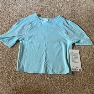 NWT Lululemon Set Challenger Short Sleeve Blue Glow Size 4
